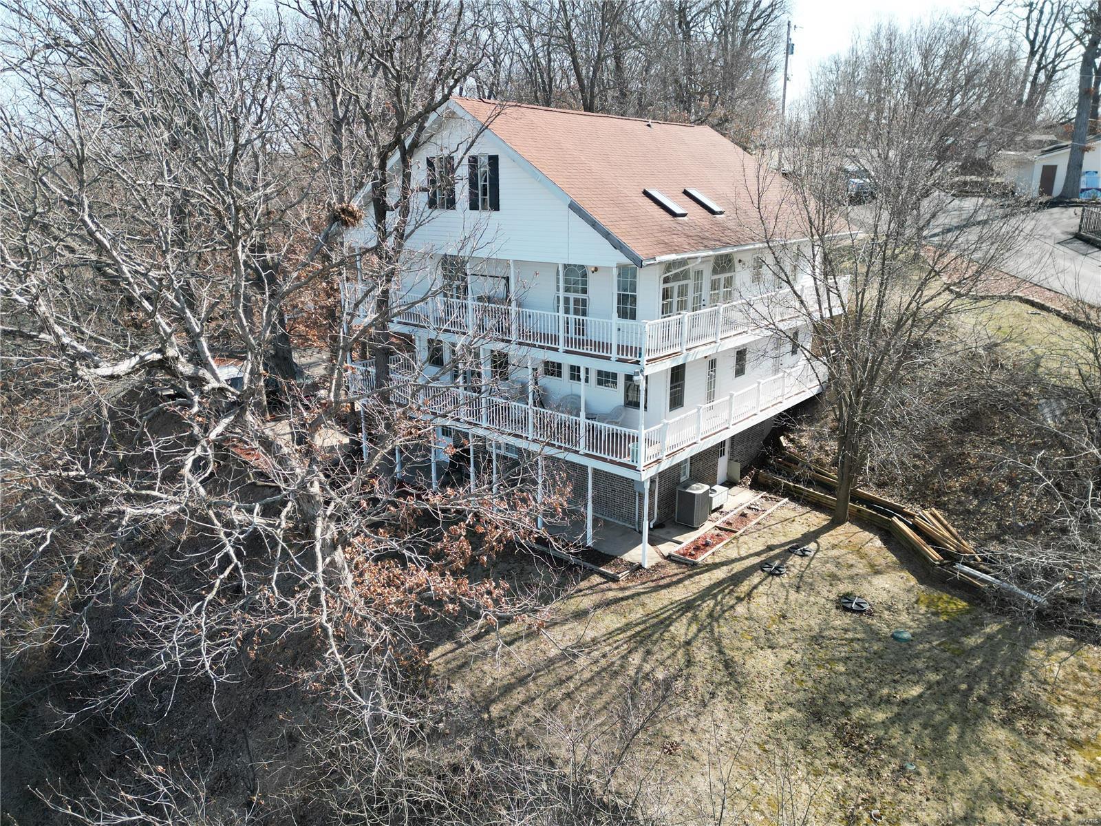 21 Jonathan Court