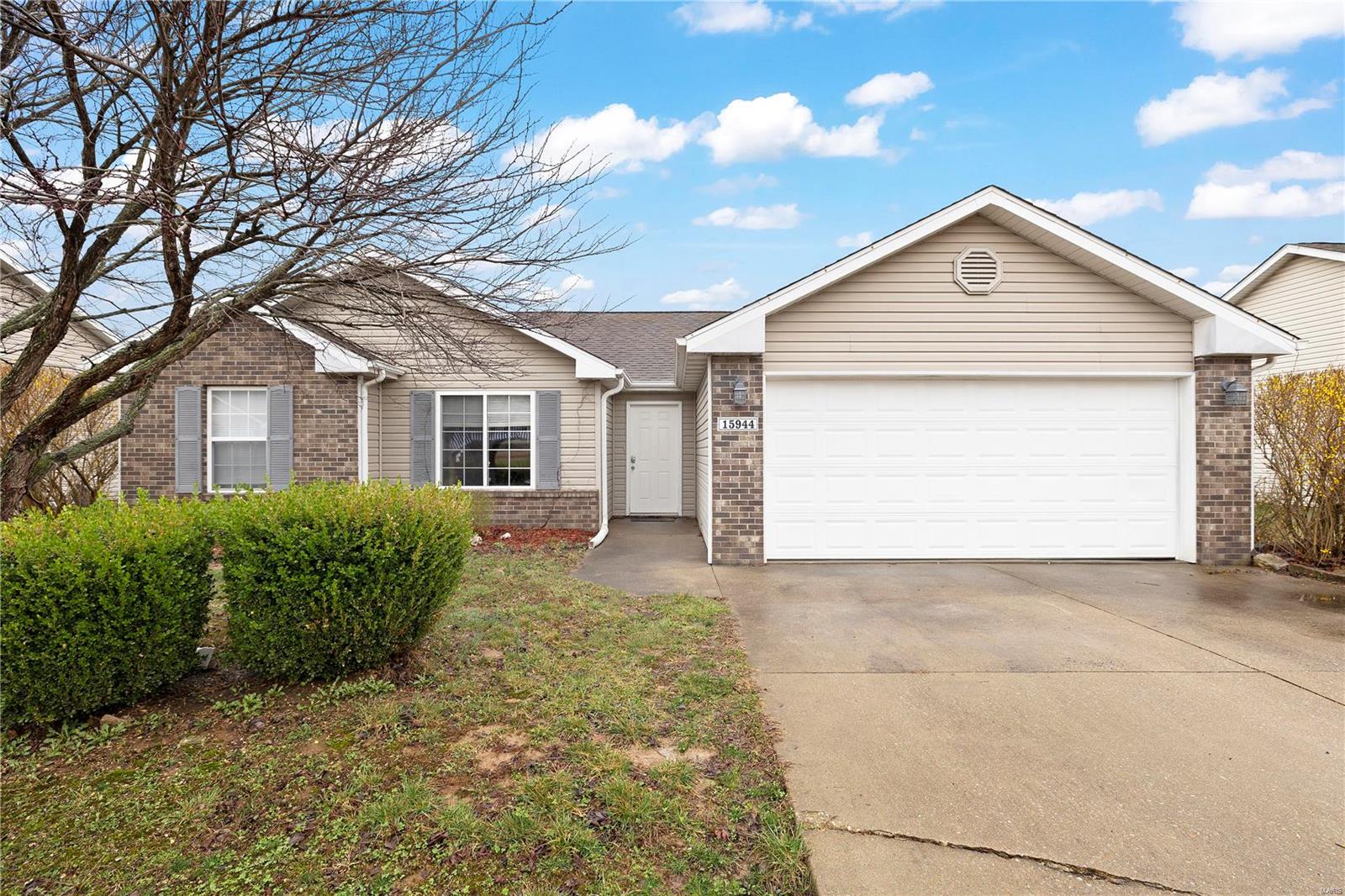 15944 Tamarack Lane