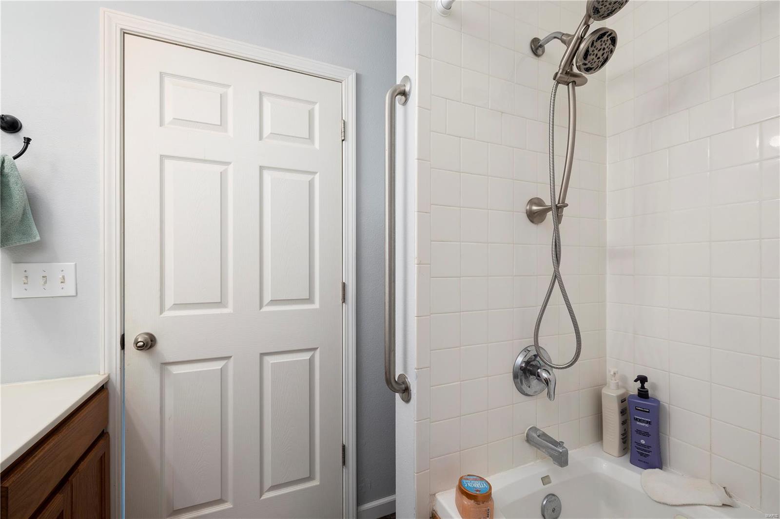 15944 Tamarack Lane