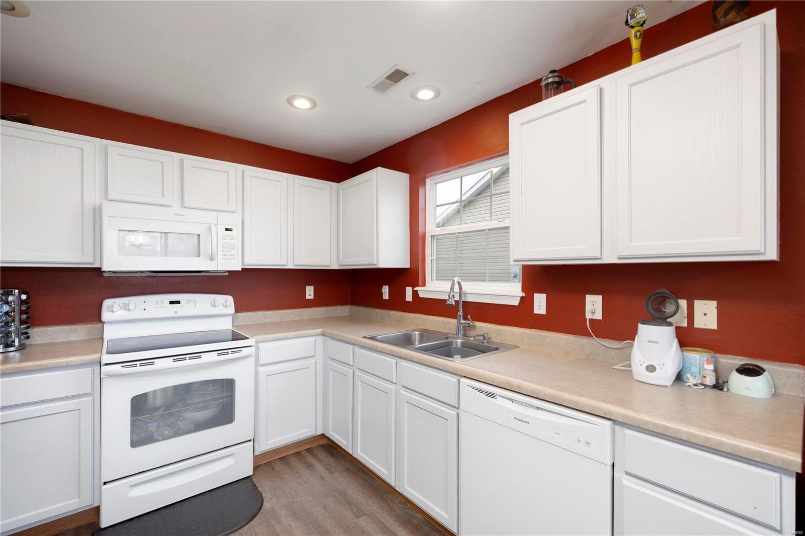 15944 Tamarack Lane