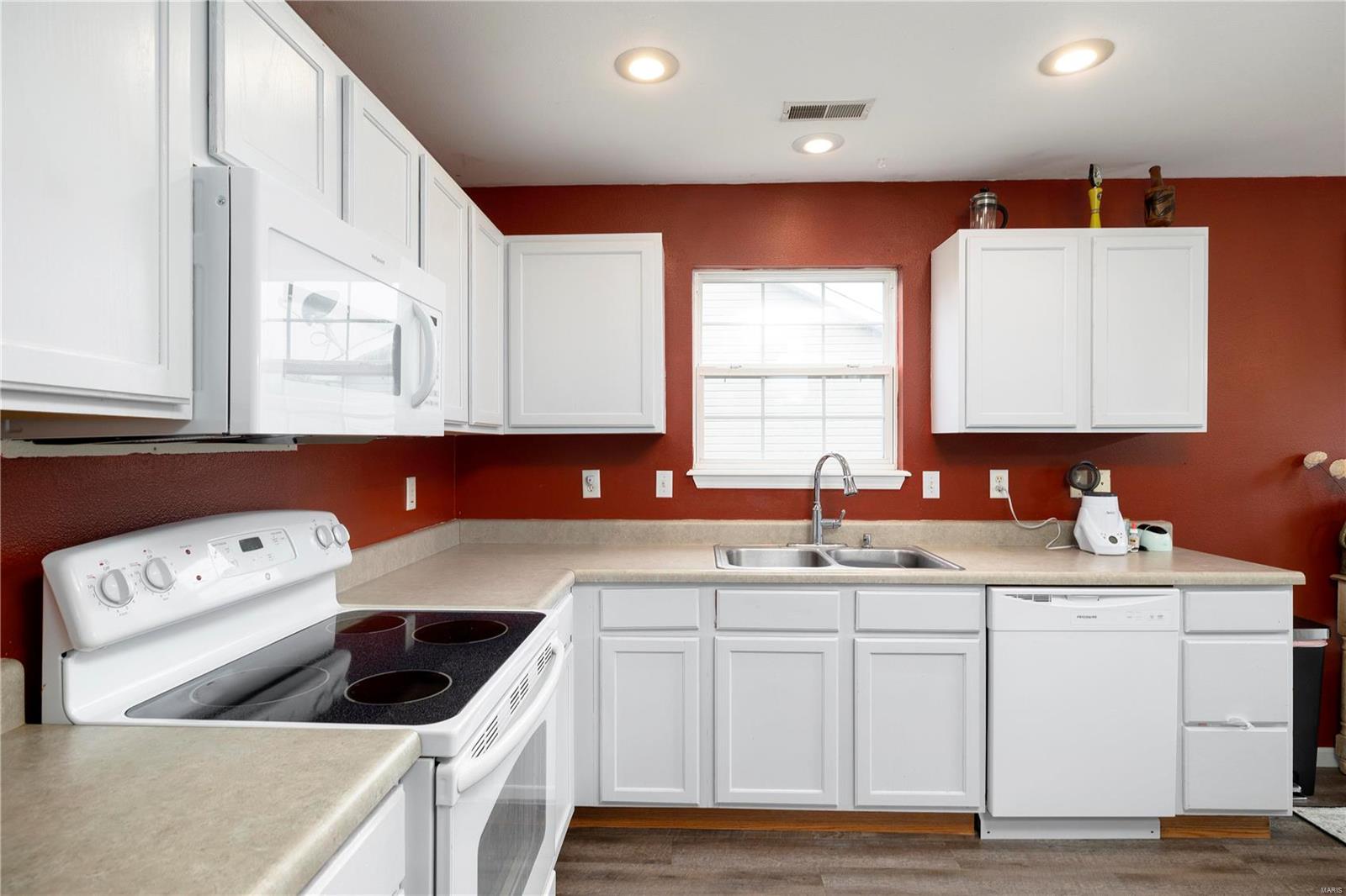 15944 Tamarack Lane