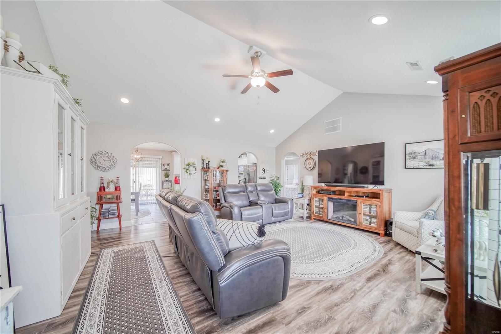 11135 Lexington Lane