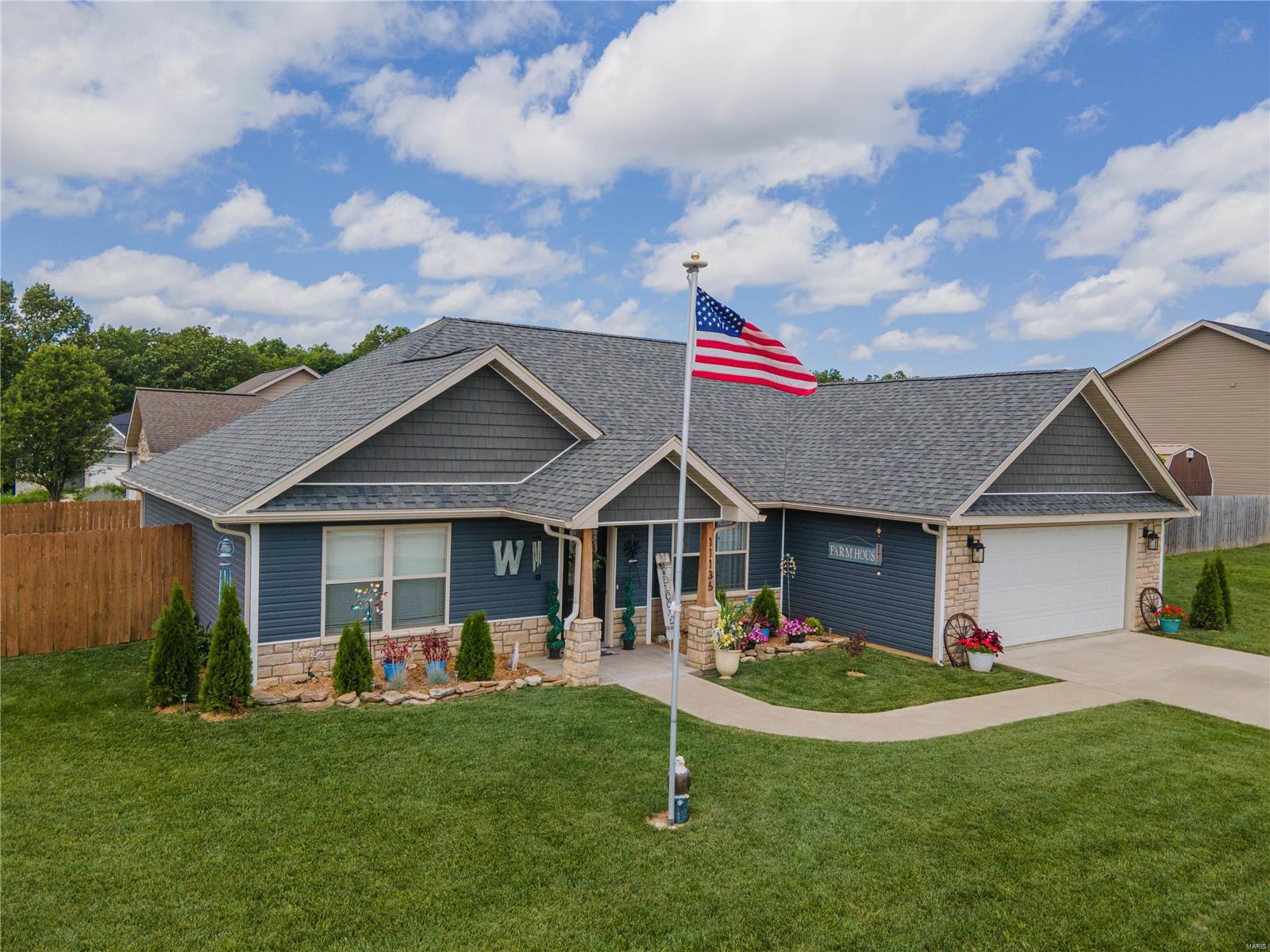 11135 Lexington Lane