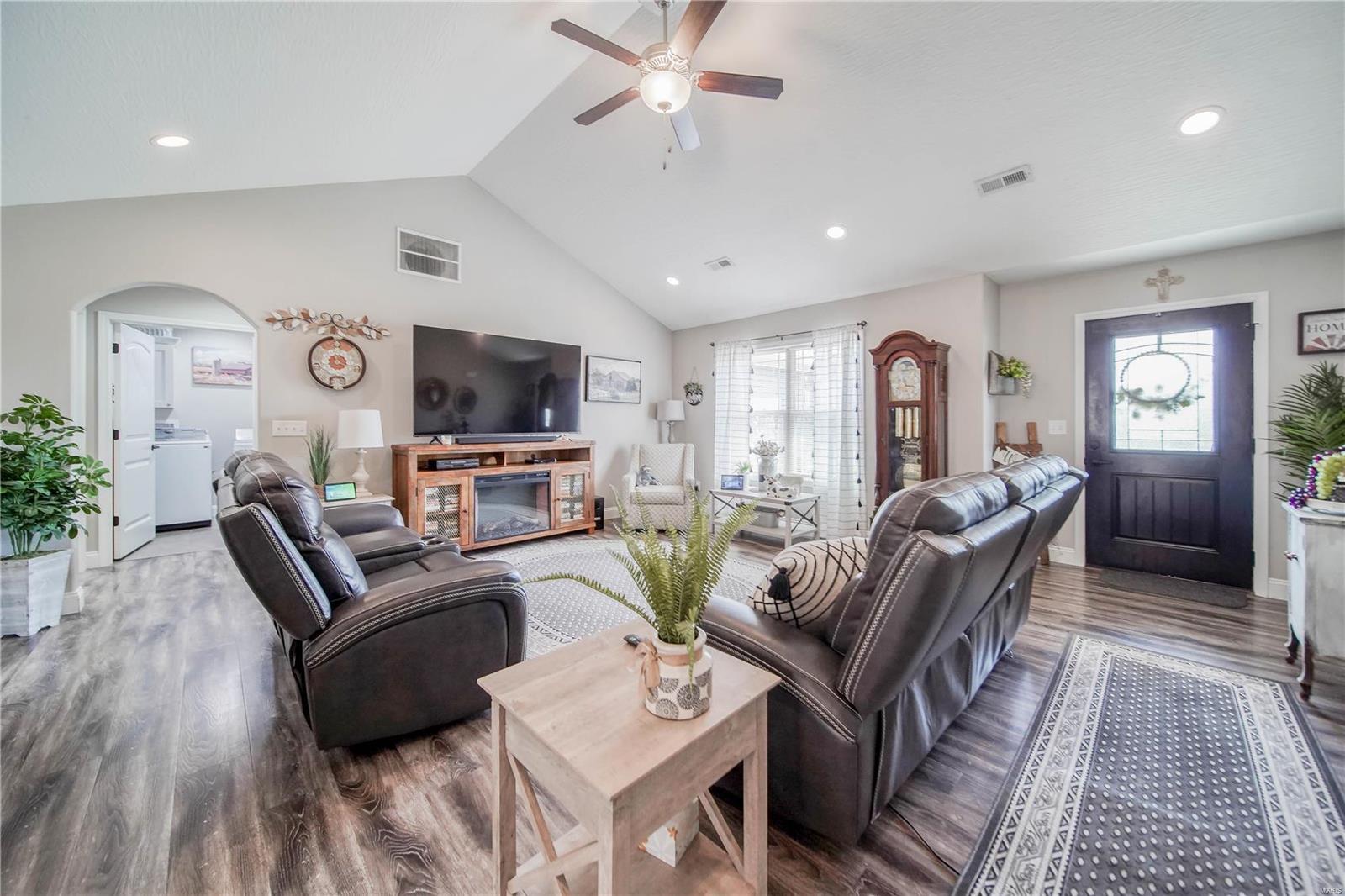 11135 Lexington Lane