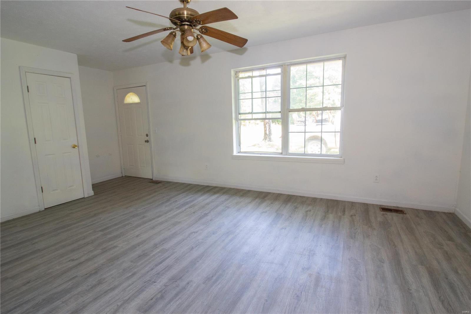 15290 Hoth Road