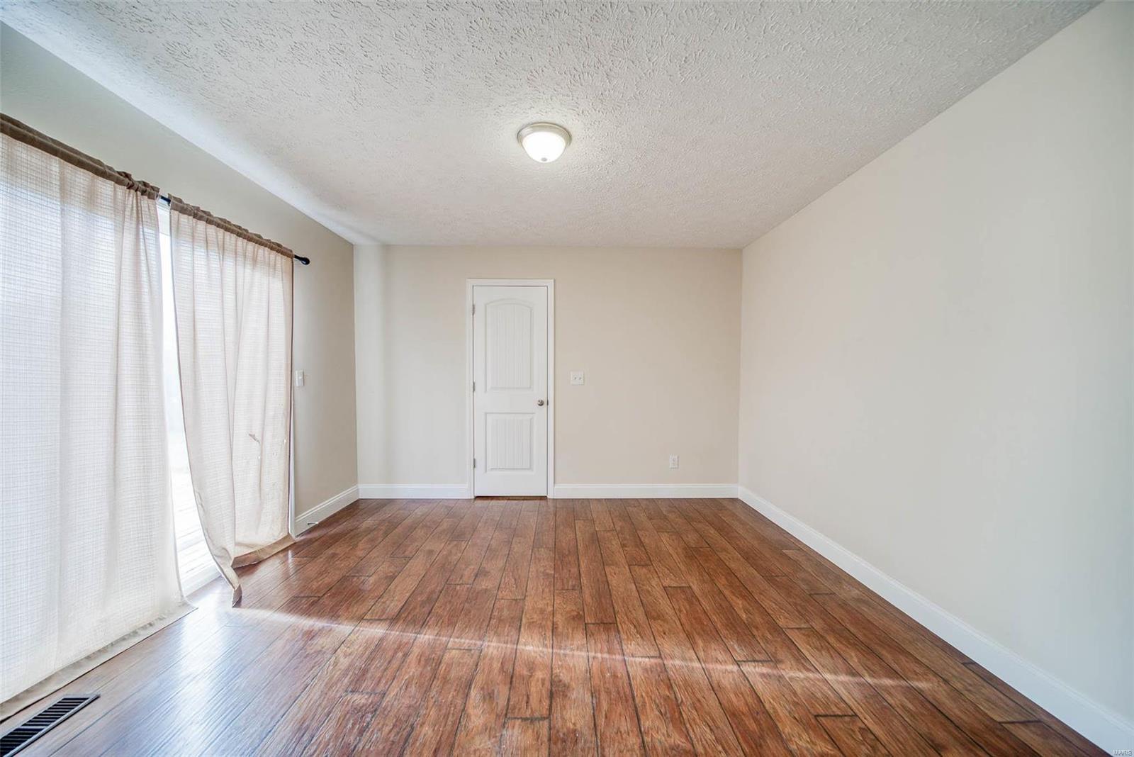 121 Jeffrey Avenue