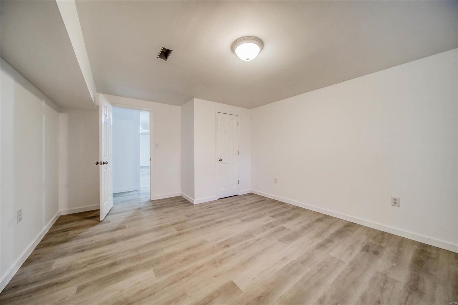121 Jeffrey Avenue