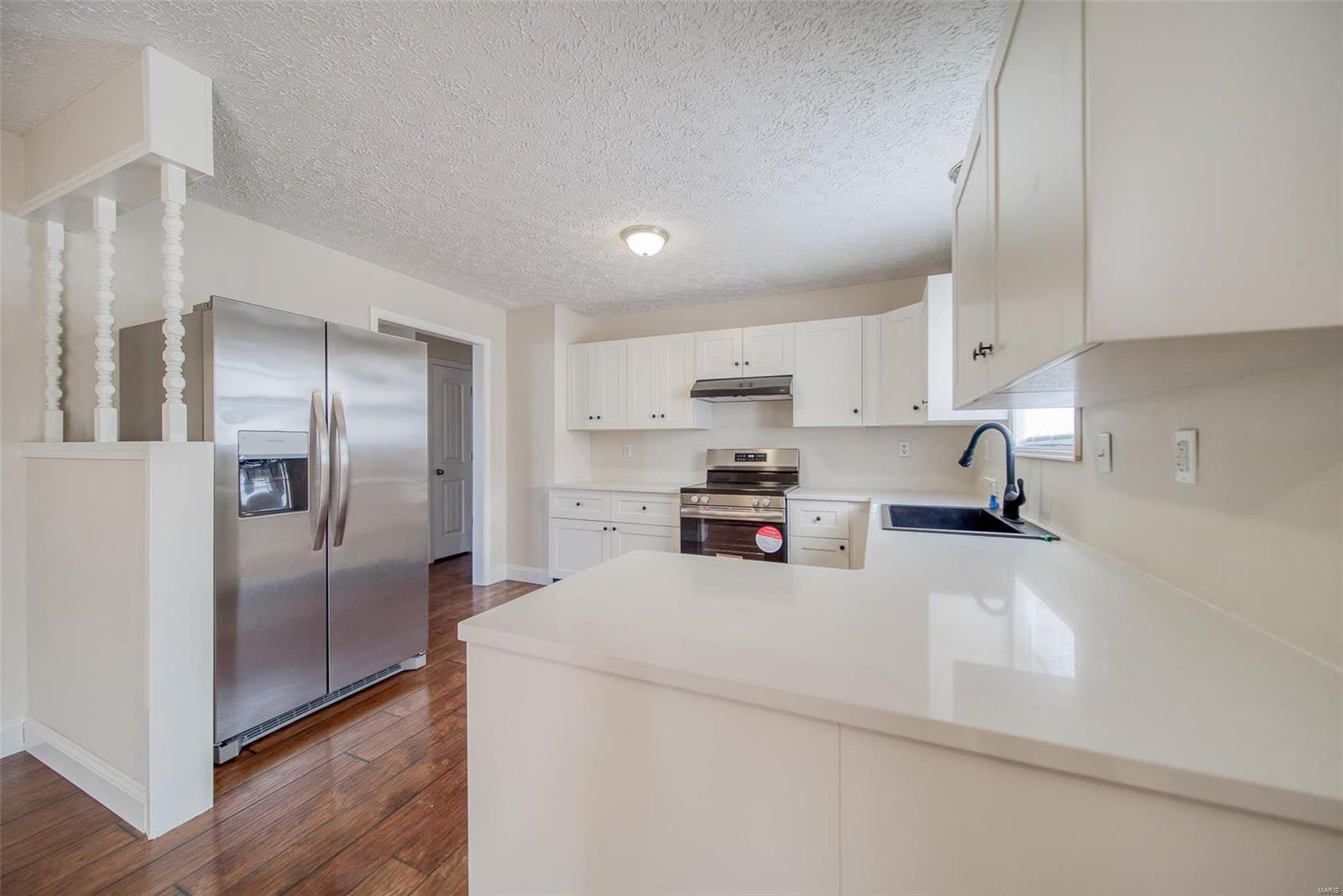 121 Jeffrey Avenue