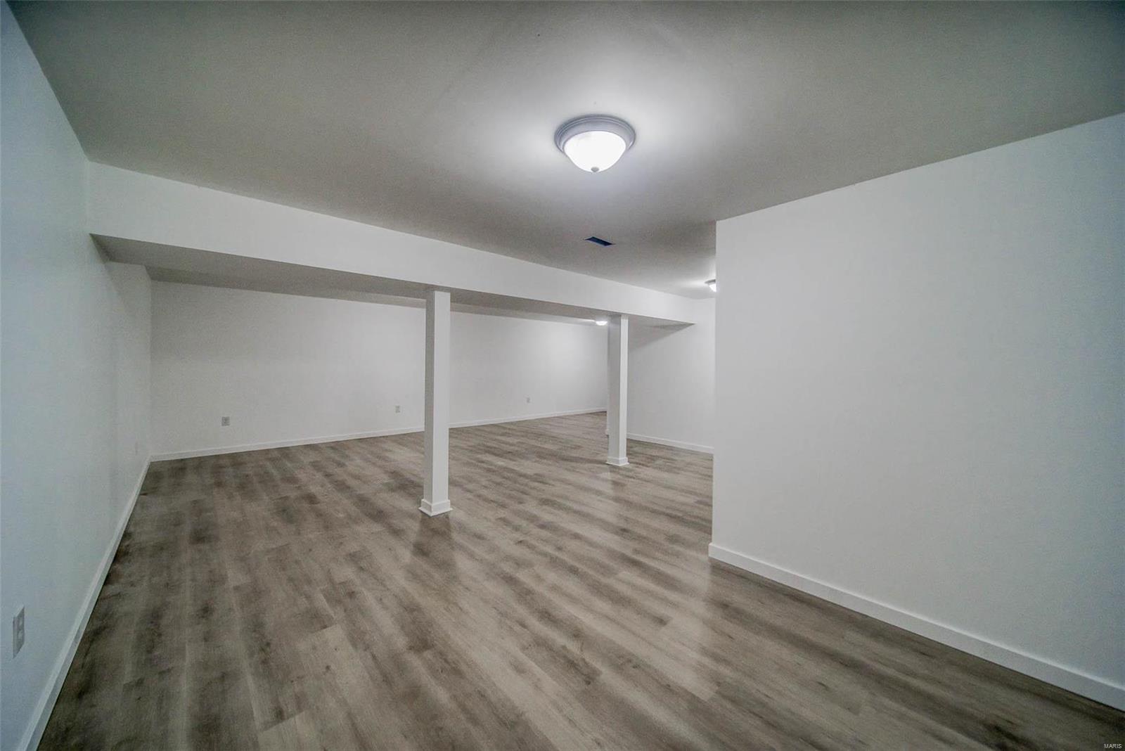 121 Jeffrey Avenue