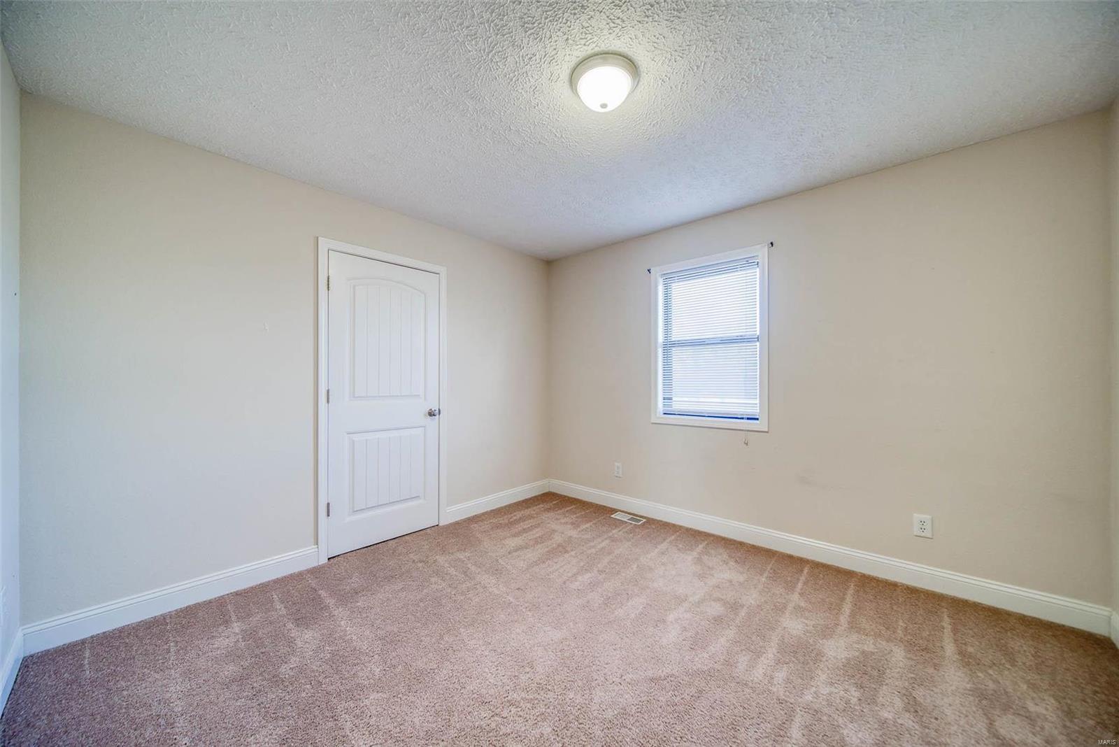 121 Jeffrey Avenue