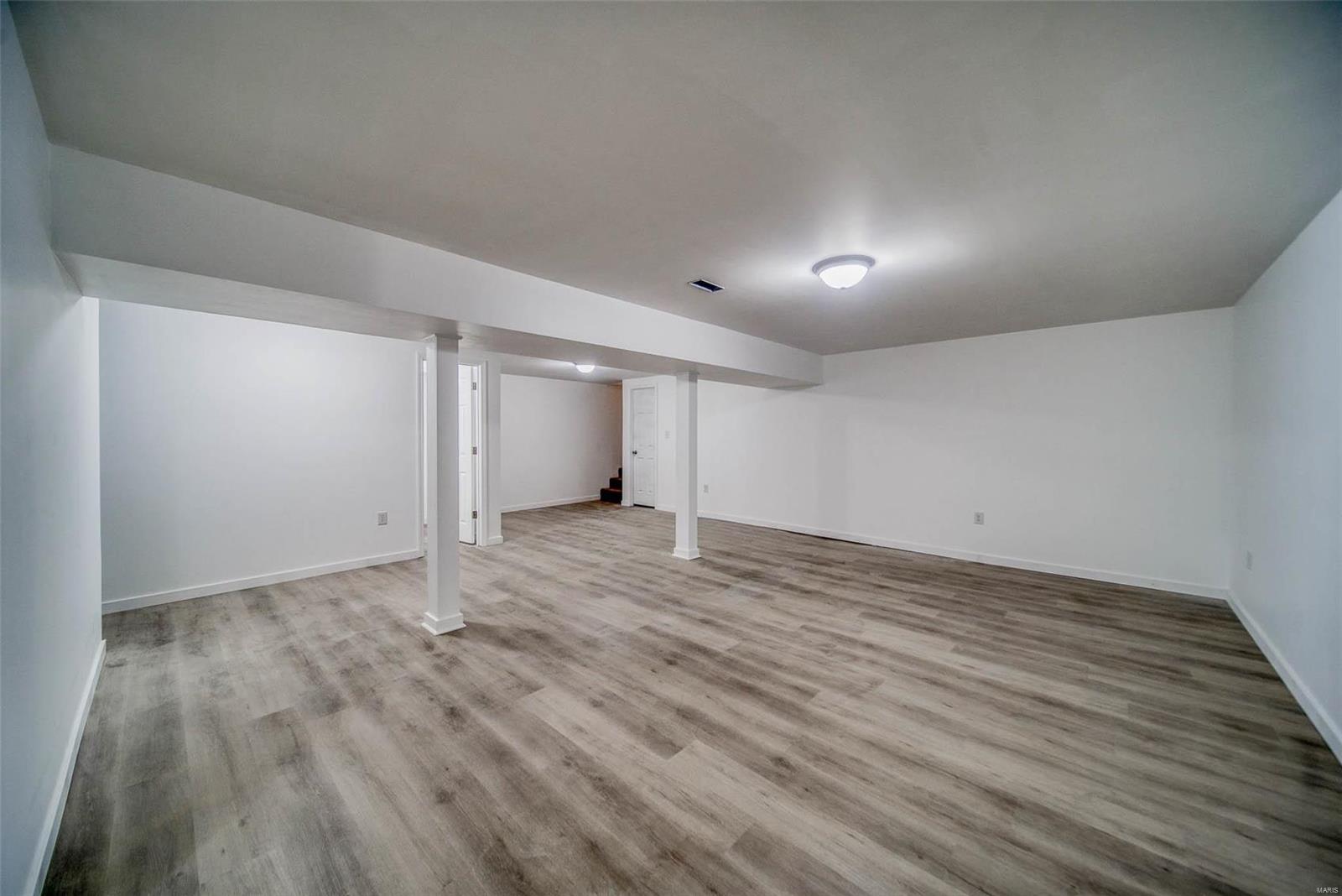 121 Jeffrey Avenue