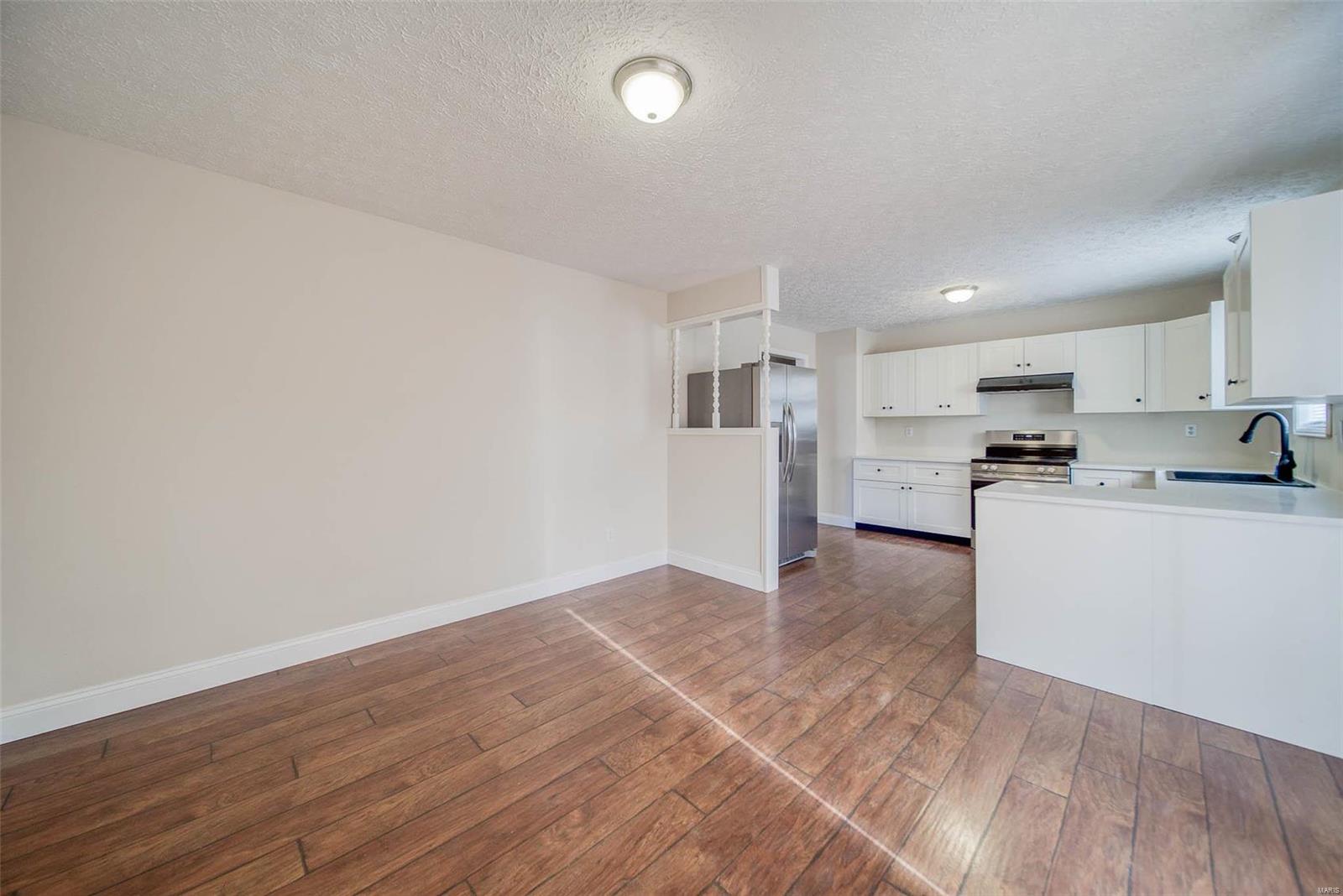 121 Jeffrey Avenue