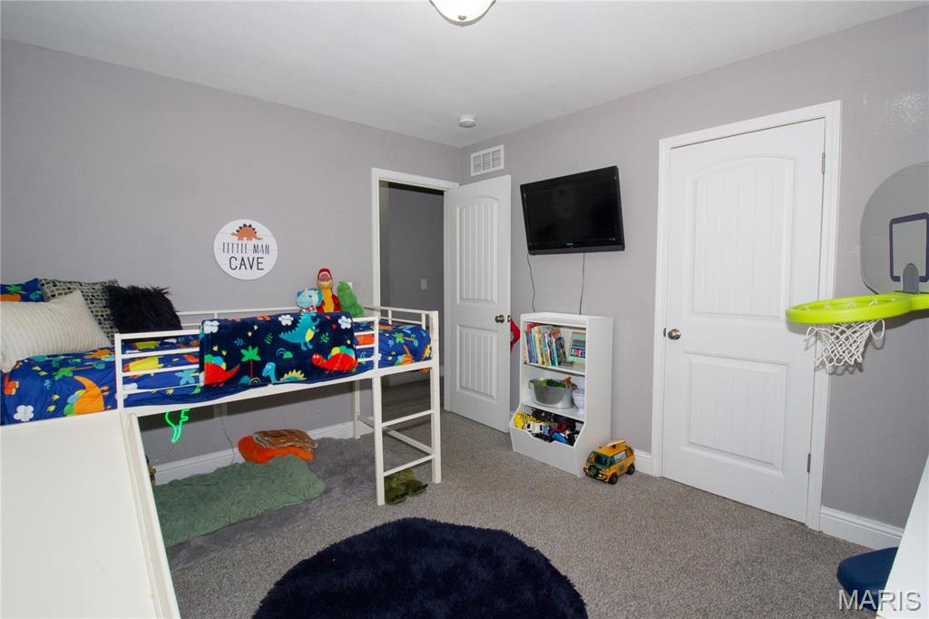 212 Ridgeview Drive