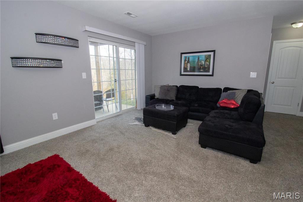 212 Ridgeview Drive