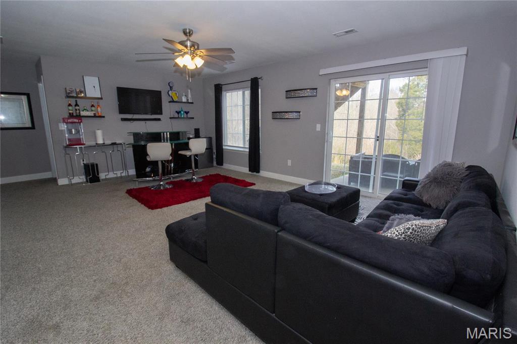 212 Ridgeview Drive