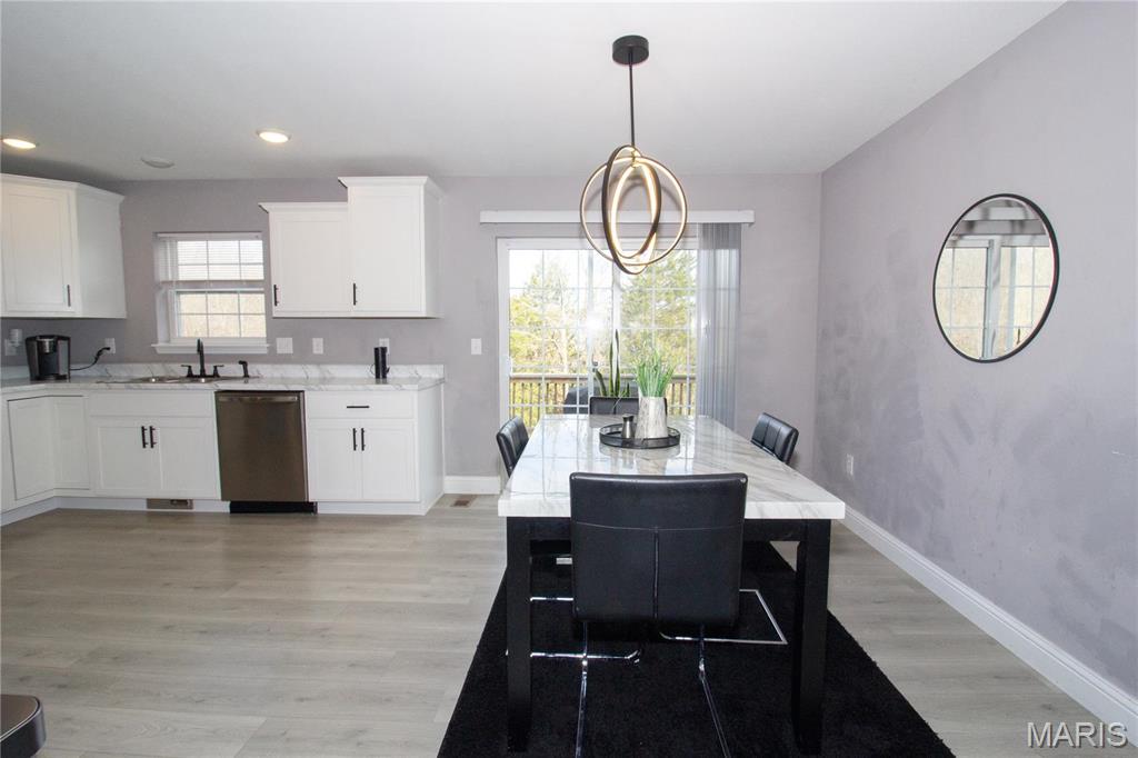 212 Ridgeview Drive