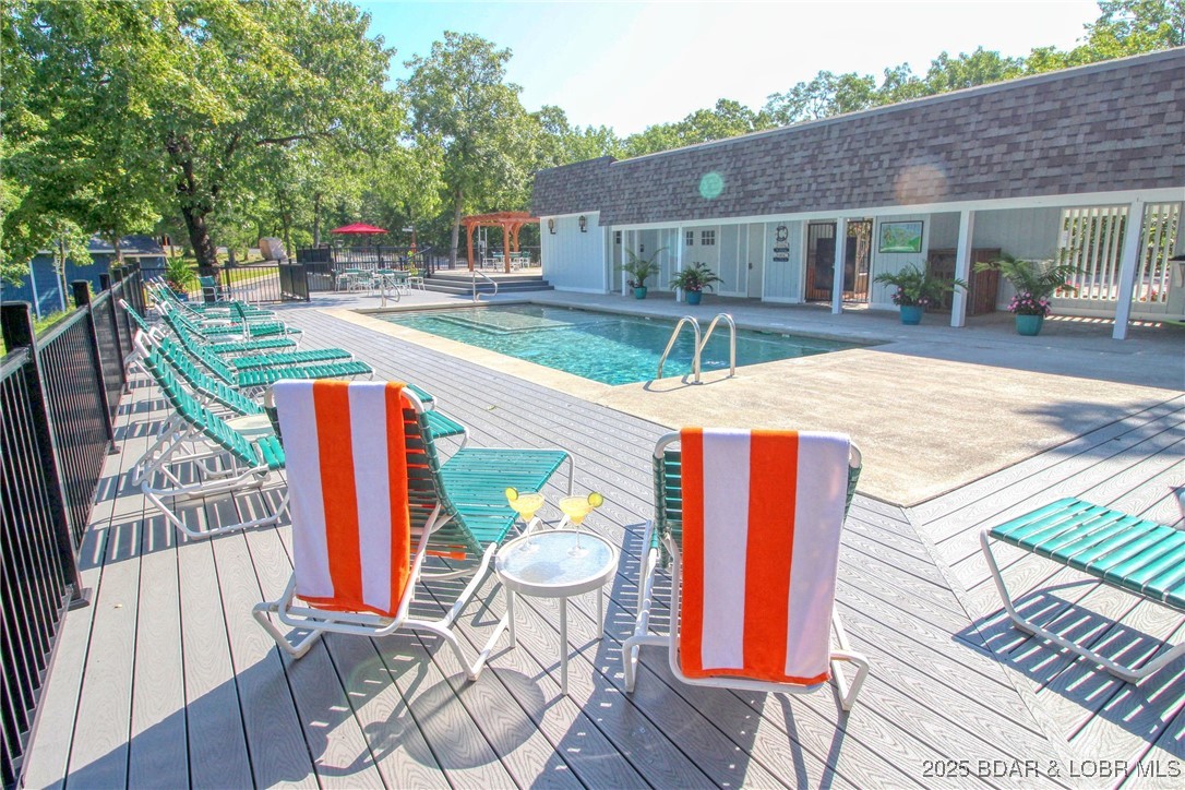 218 Staniel Cay