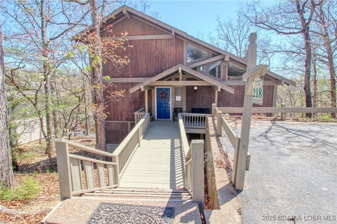 218 Staniel Cay
