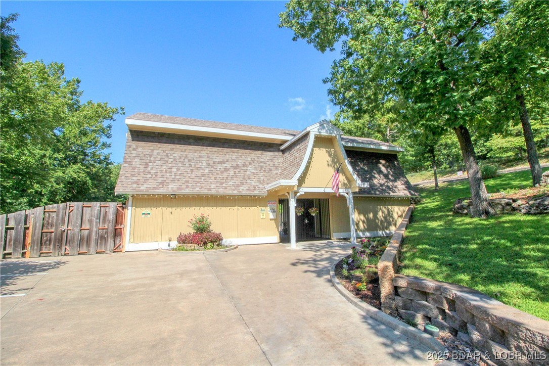 218 Staniel Cay