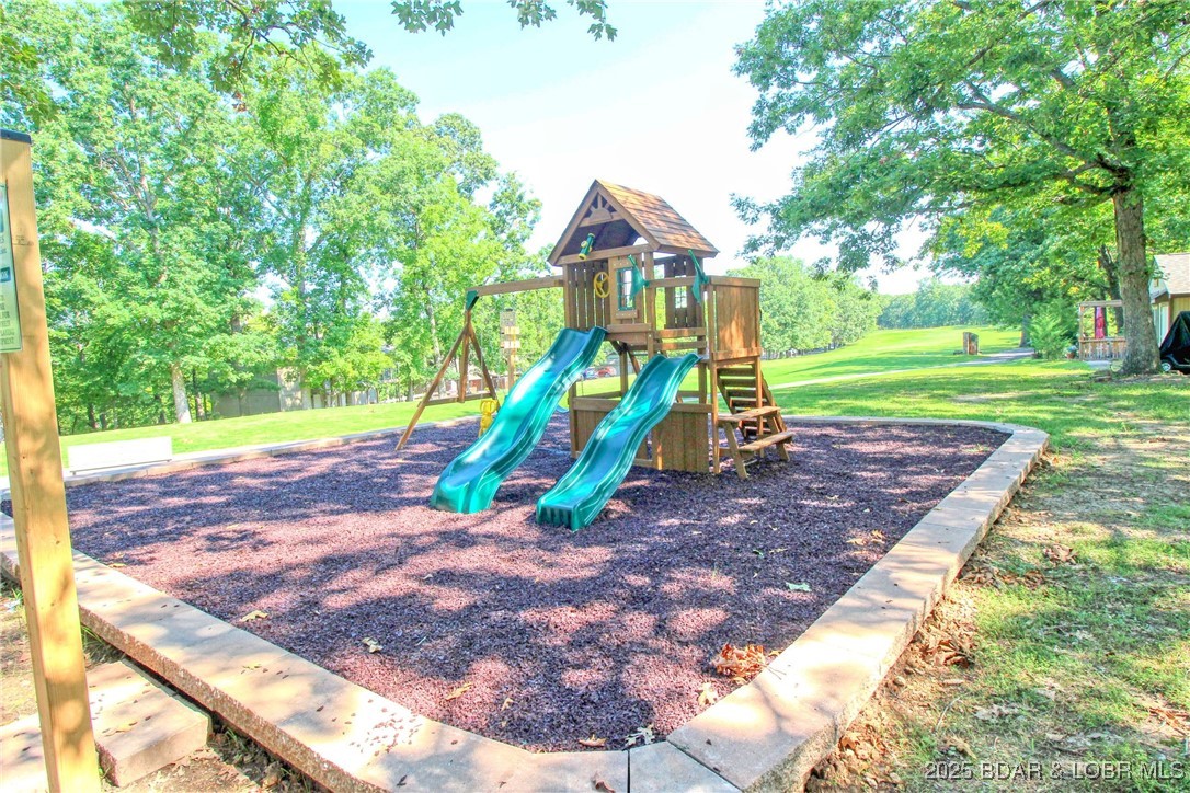 218 Staniel Cay