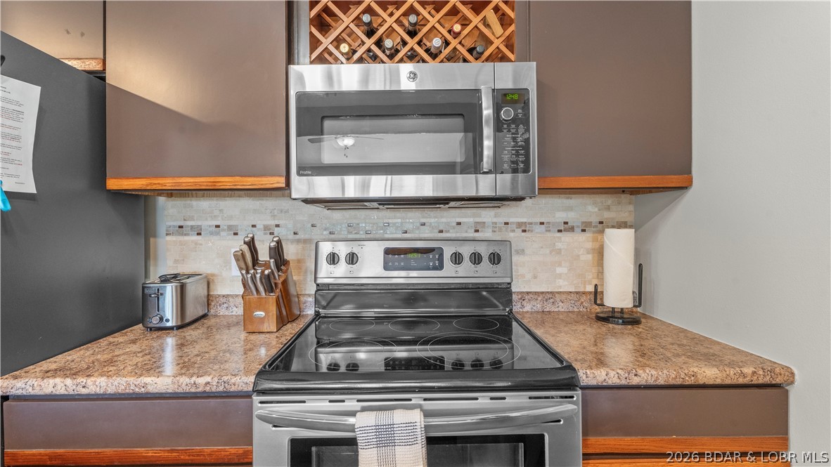108 Robinwood Drive 3D