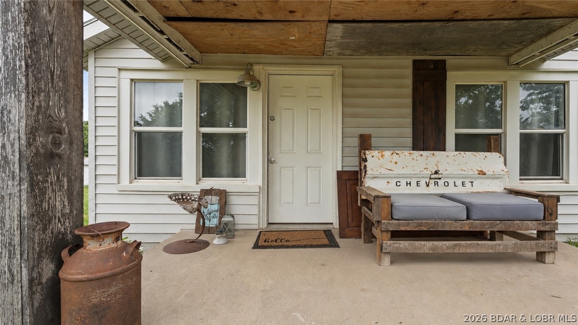 33 Alder Springs Road