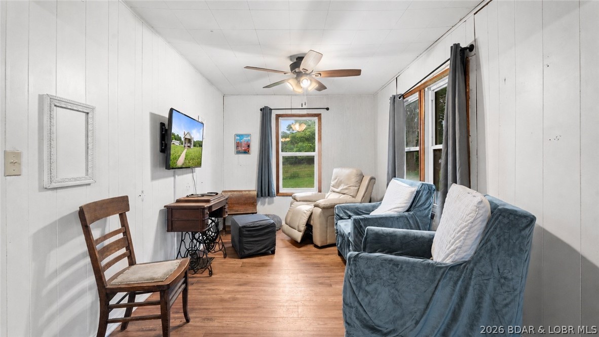33 Alder Springs Road