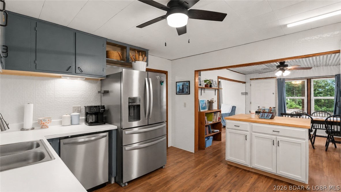 33 Alder Springs Road
