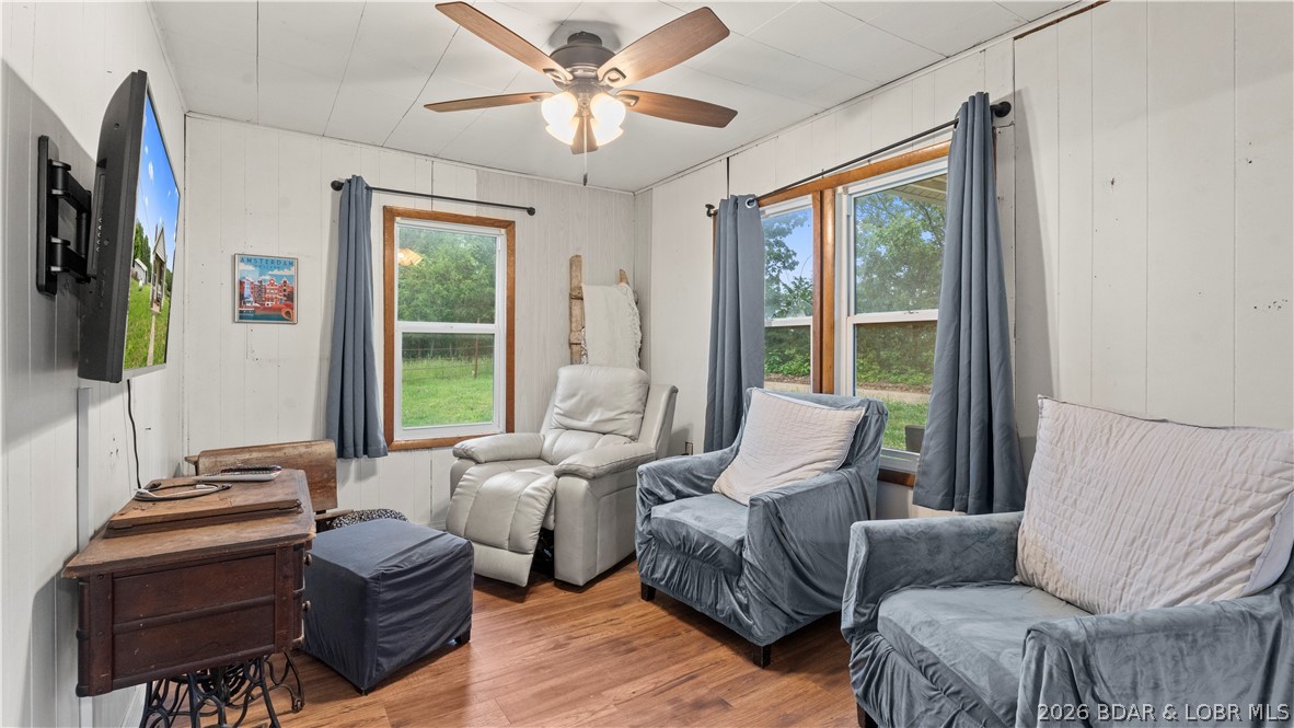 33 Alder Springs Road
