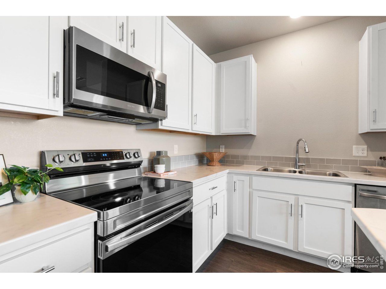 602 Sante Fe Trl D-4