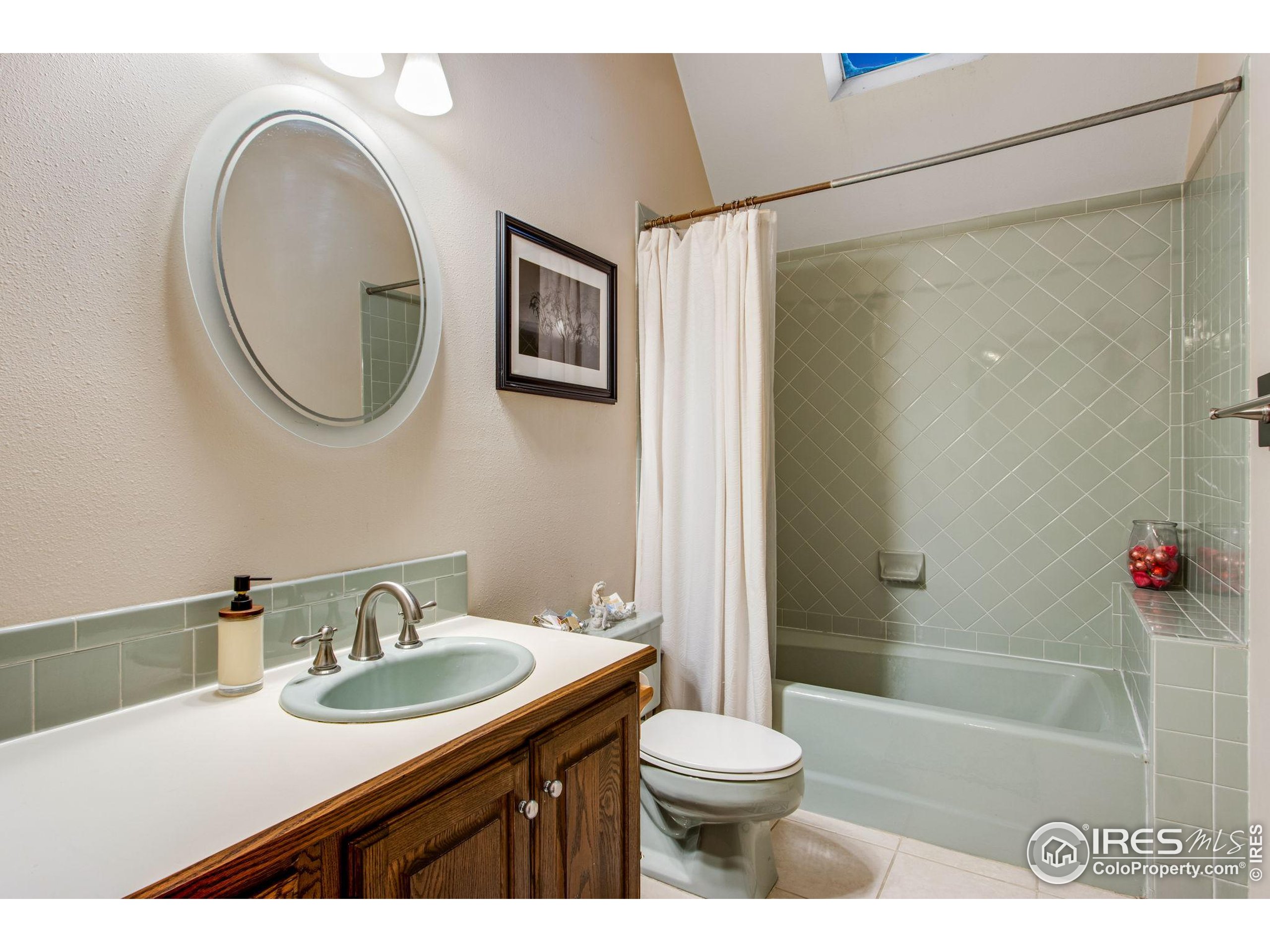 727 E 27th St Greeley