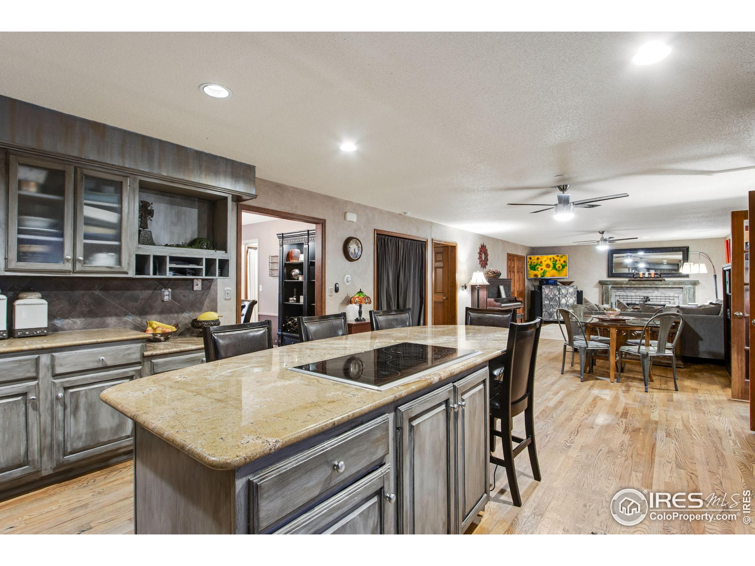 727 E 27th St Greeley