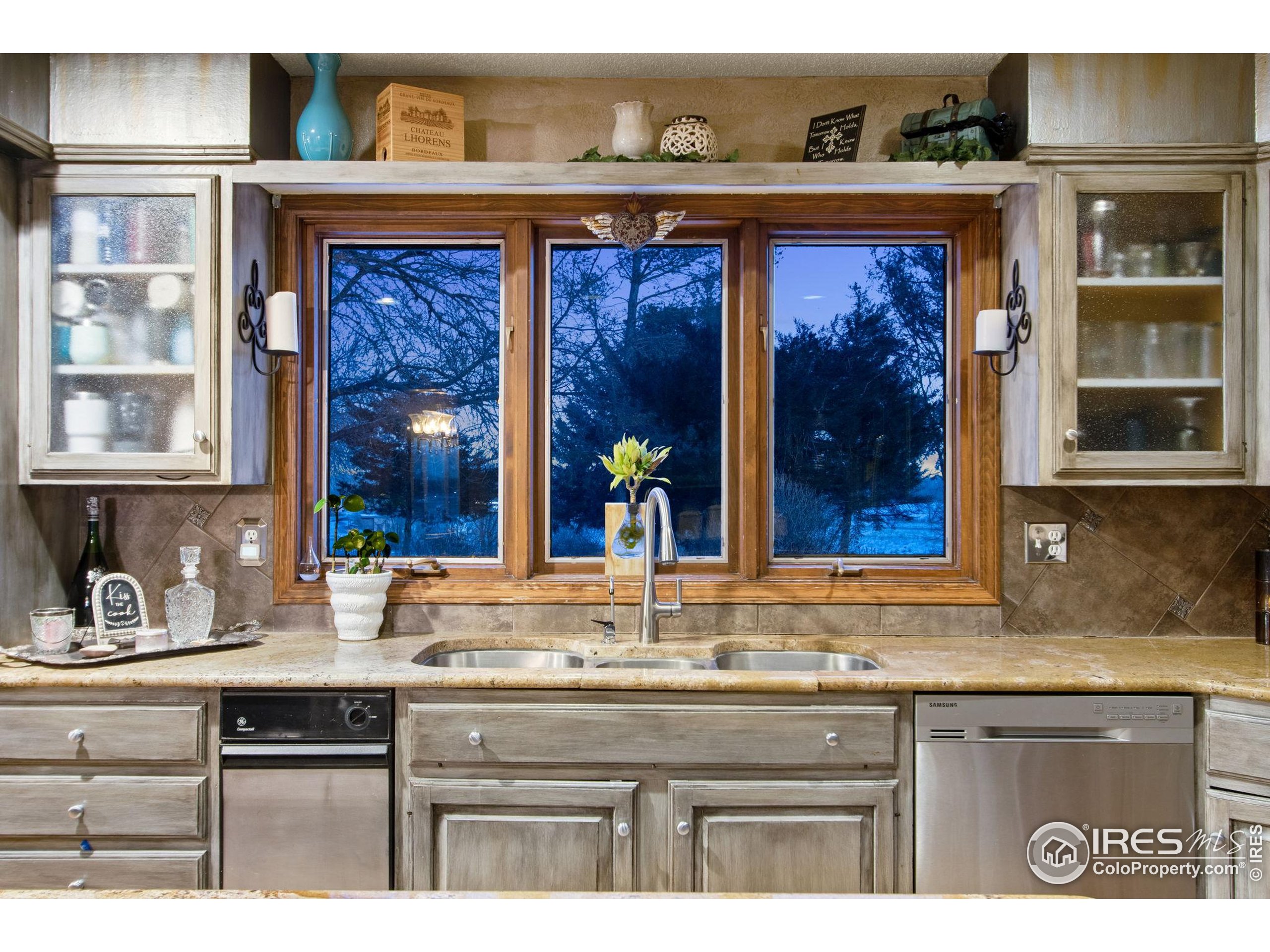 727 E 27th St Greeley