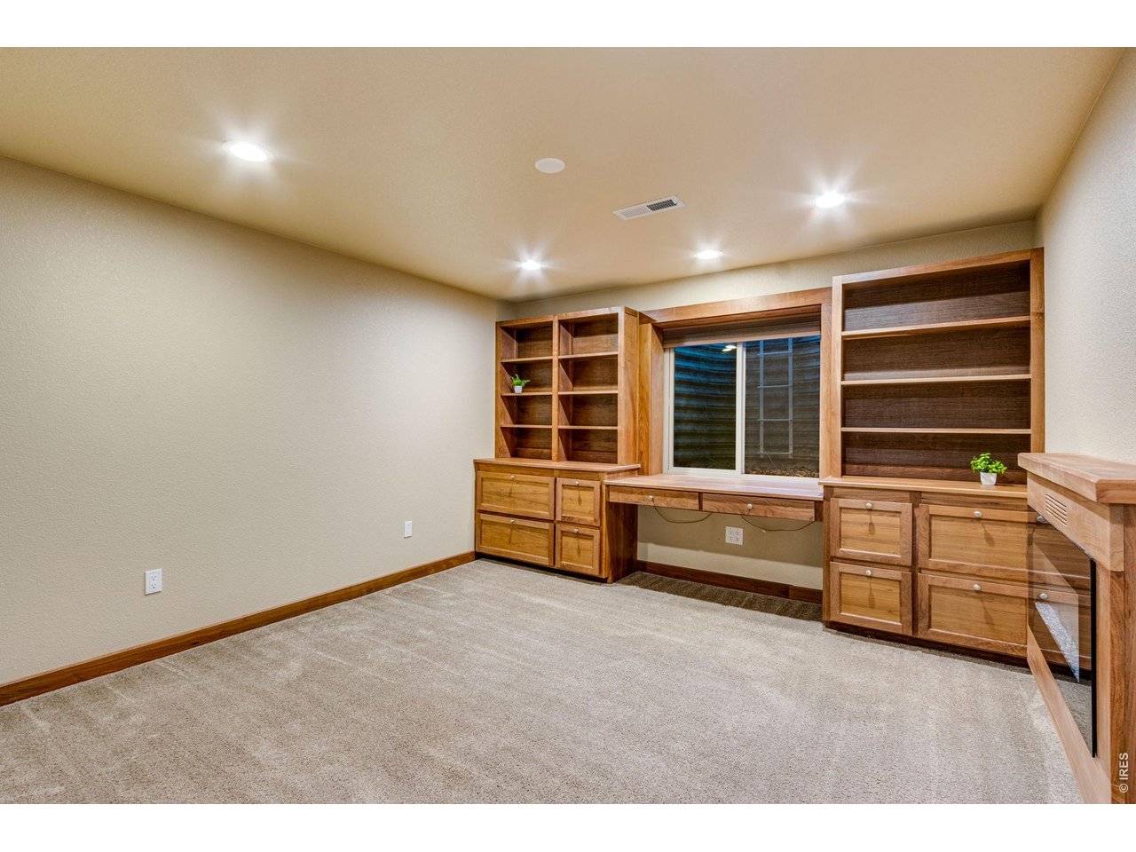 634 Del Carmen Dr