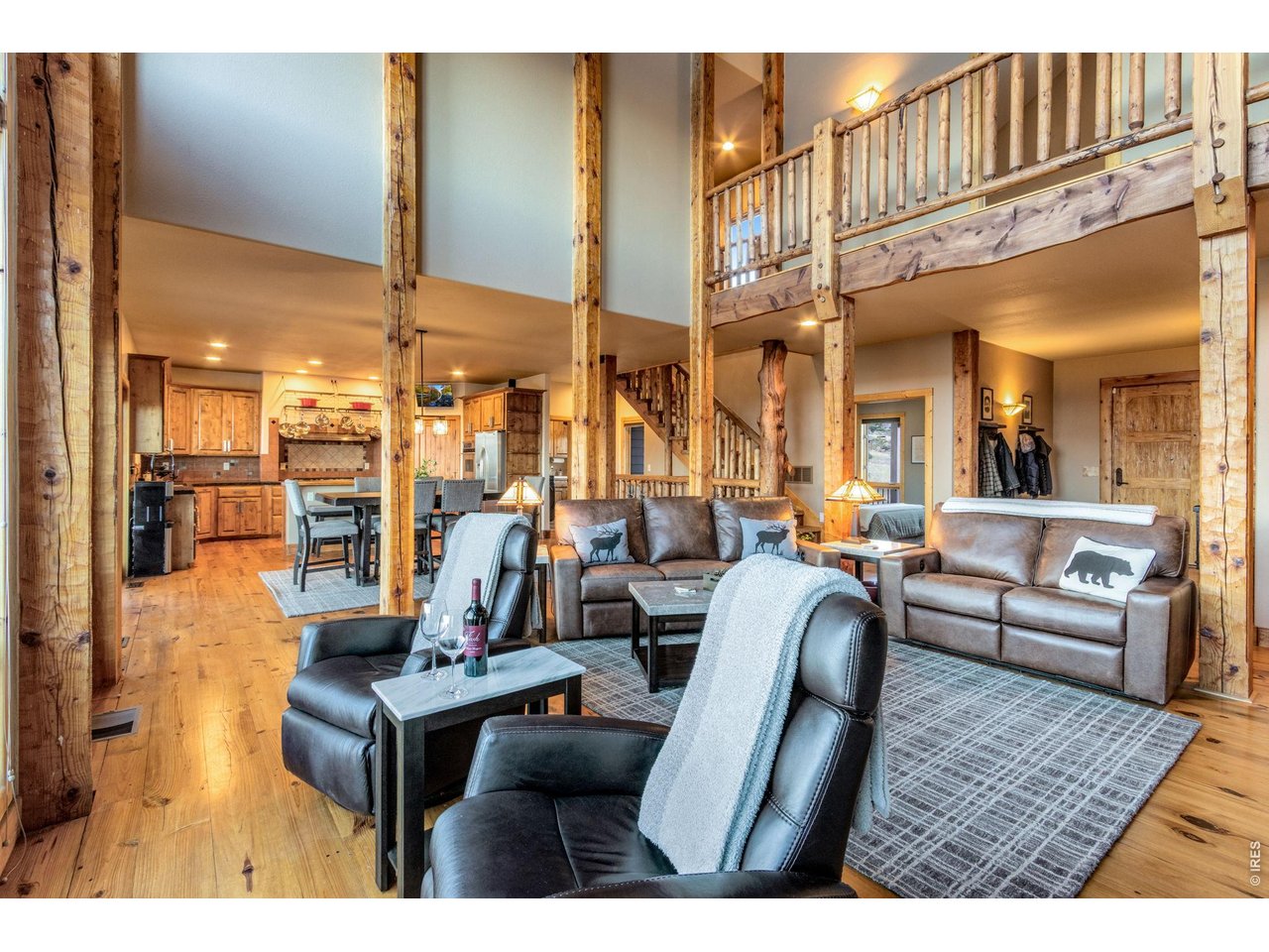 5433 N Rim Rd