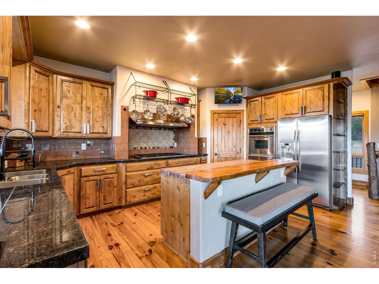 5433 N Rim Rd