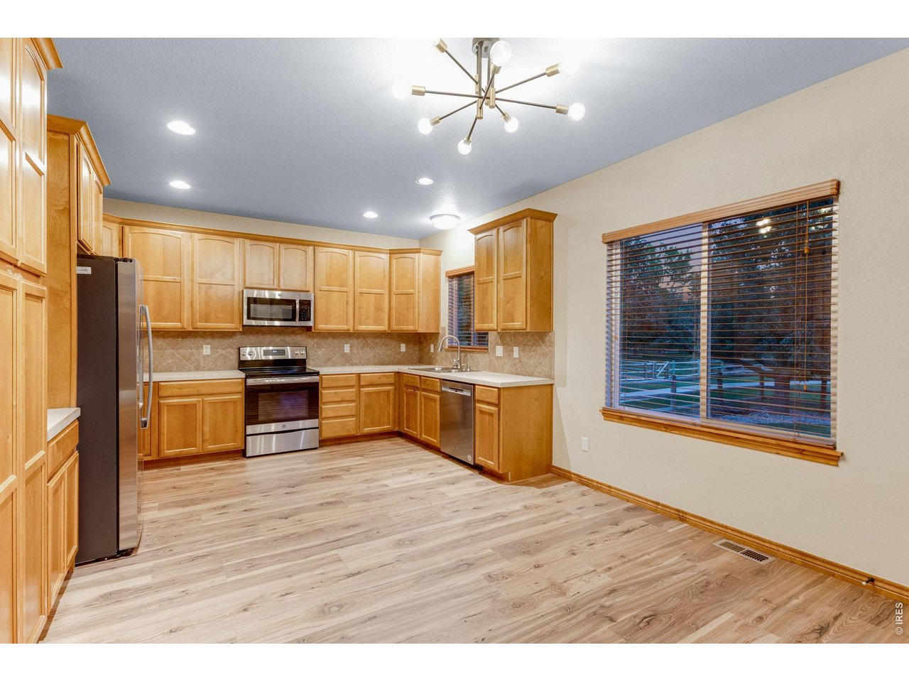 4746 Brenton Dr
