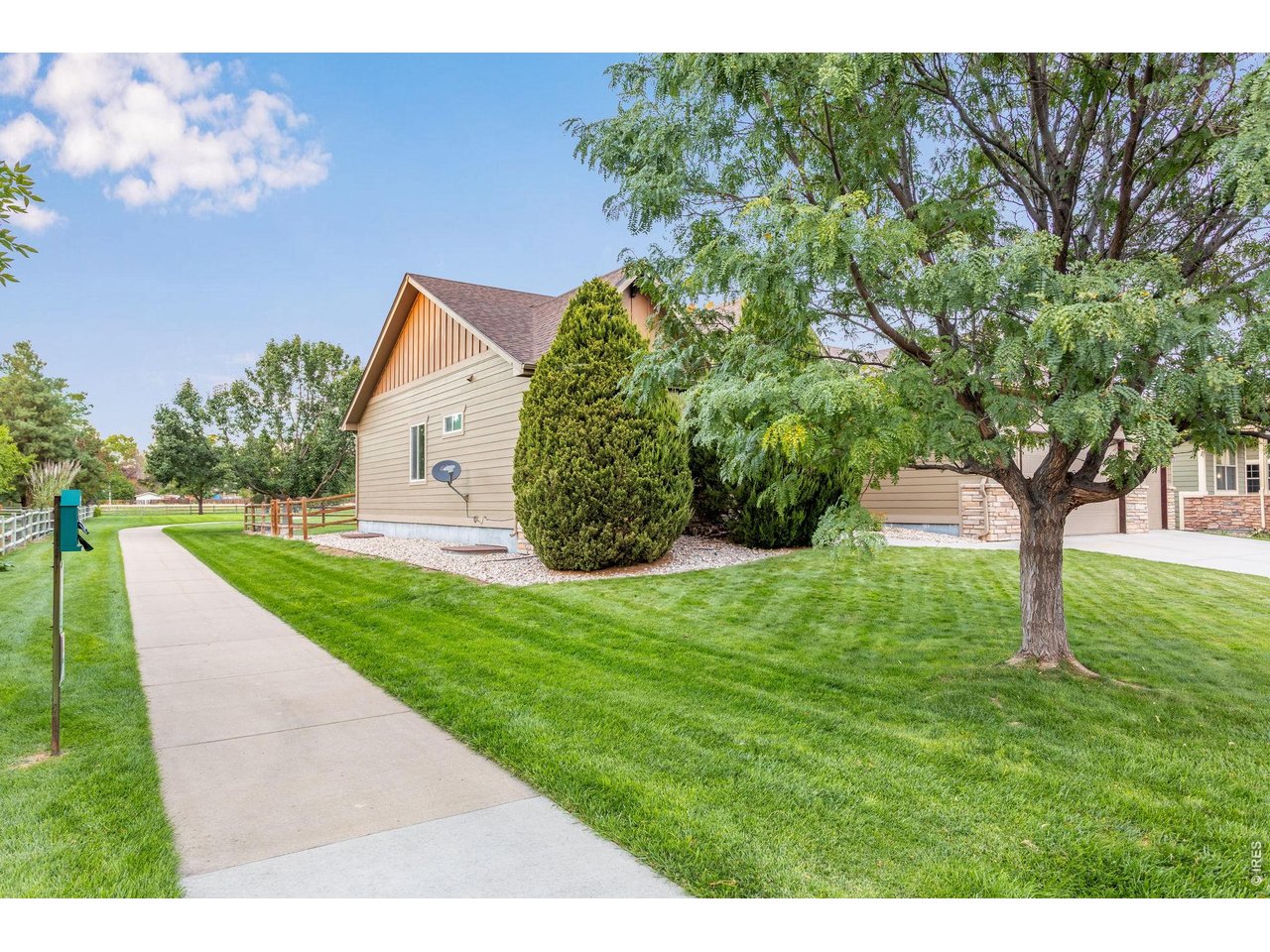 4746 Brenton Dr