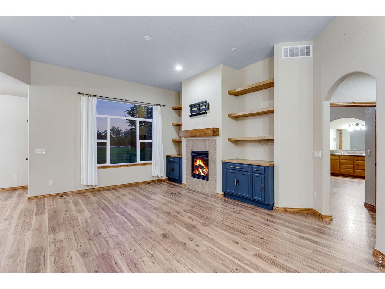 4746 Brenton Dr