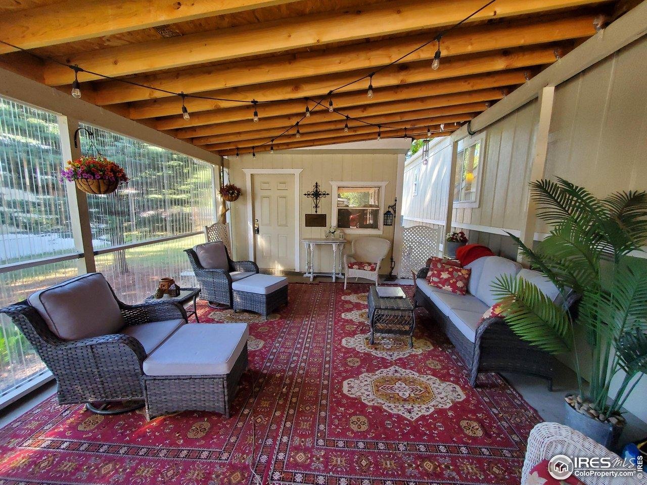 2211 W Mulberry St 52