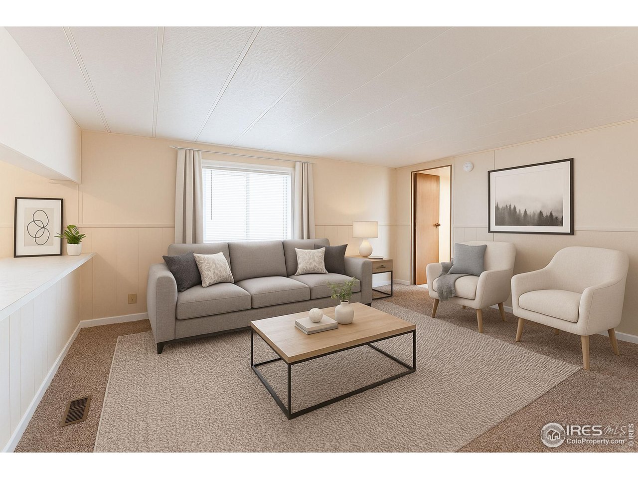 2211 W Mulberry St 52