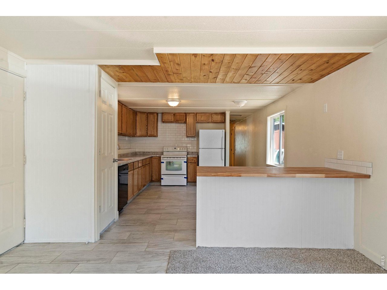 400 N Overland Trl