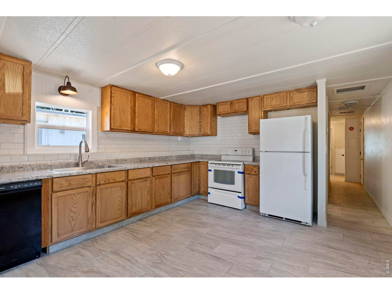 400 N Overland Trl