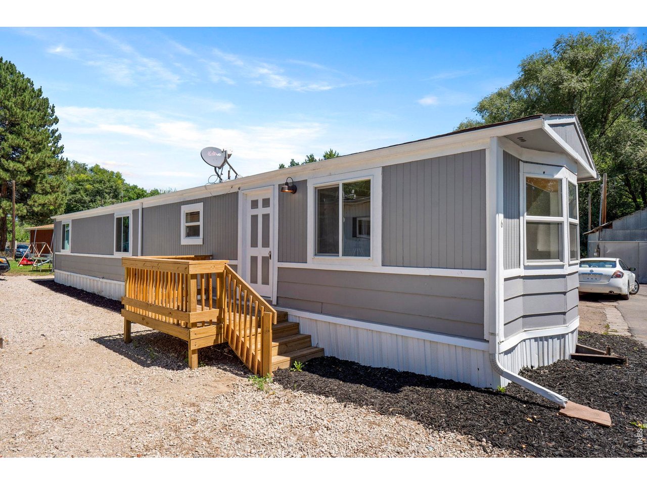 400 N Overland Trl