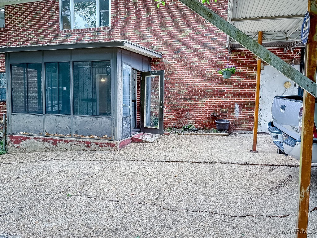 1002 Rosedale Drive