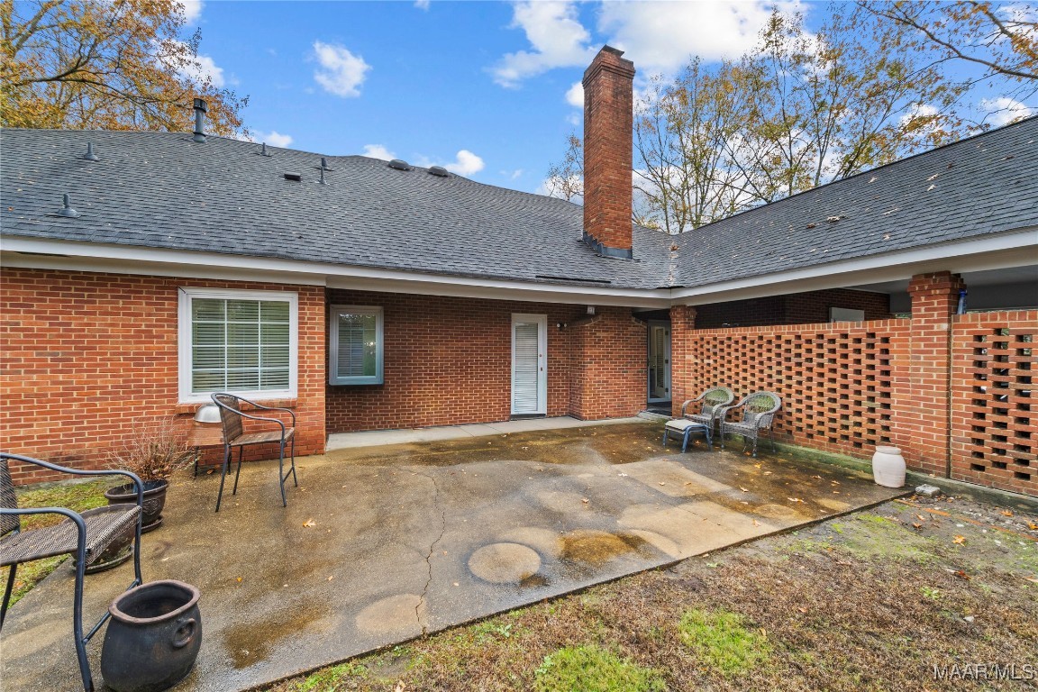 1852 Wentworth Drive