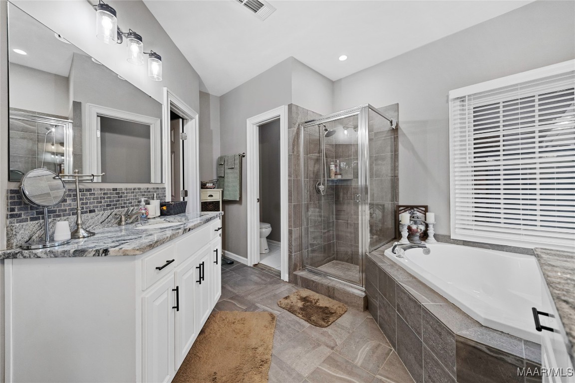 1852 Wentworth Drive