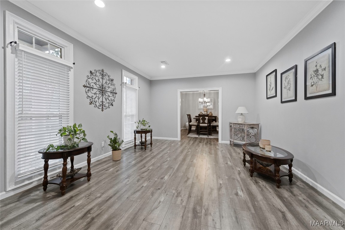 1852 Wentworth Drive