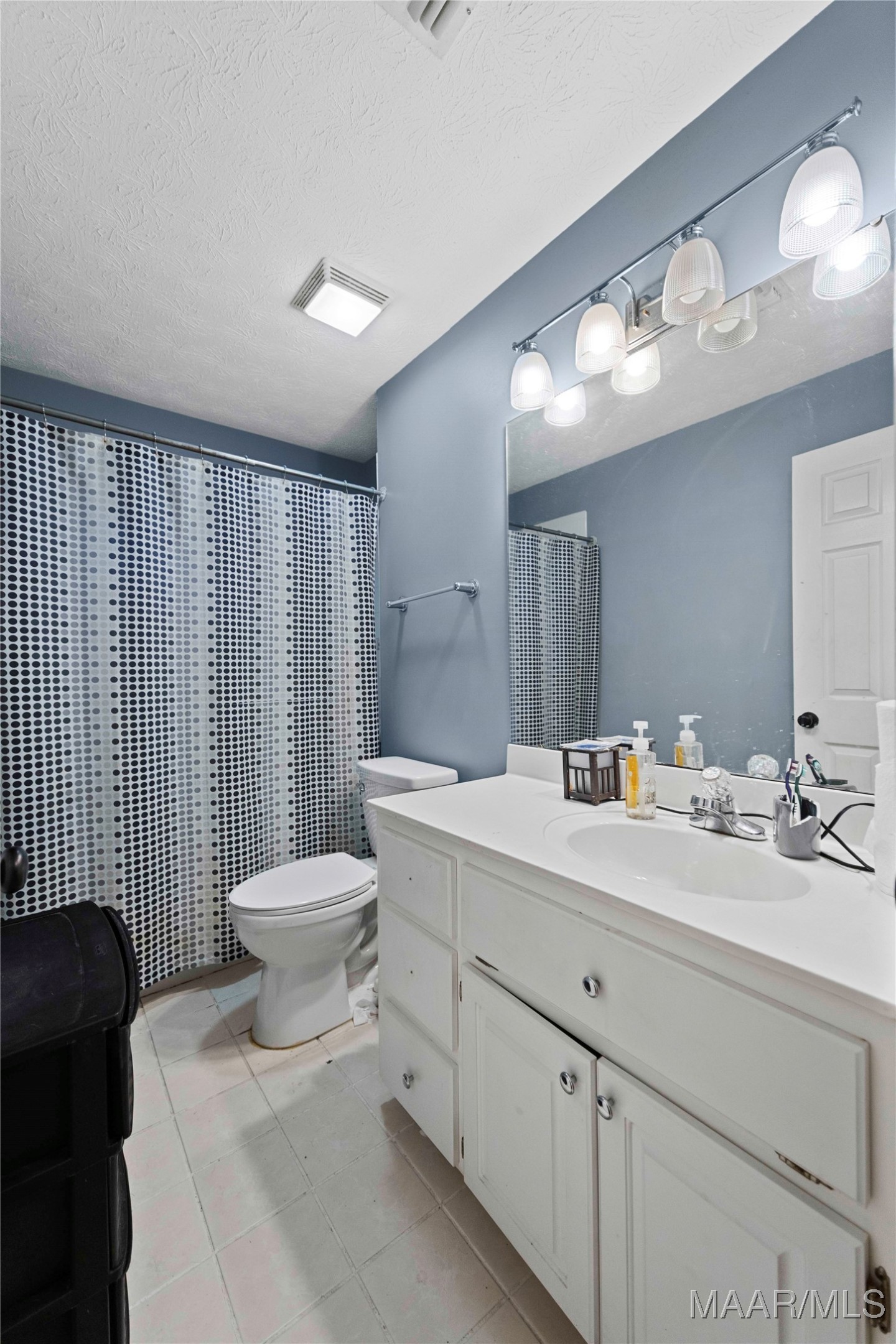 180 Stone River Loop