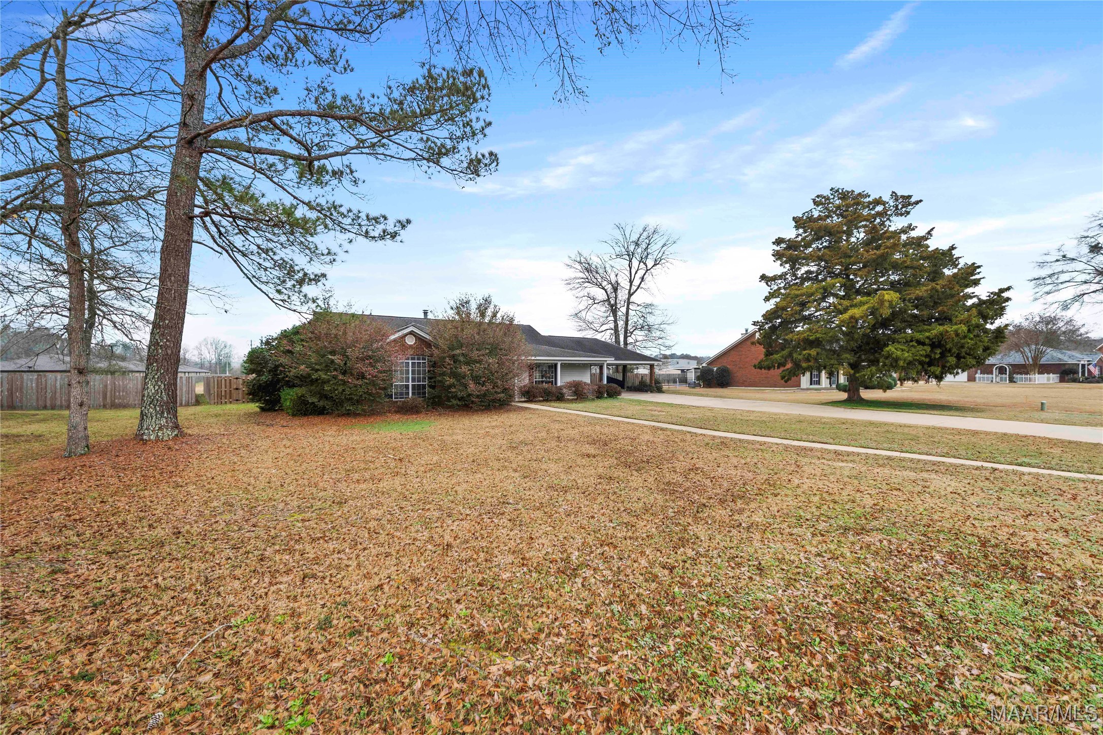 180 Stone River Loop